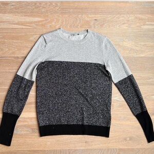 Light weight color block top glitter accents